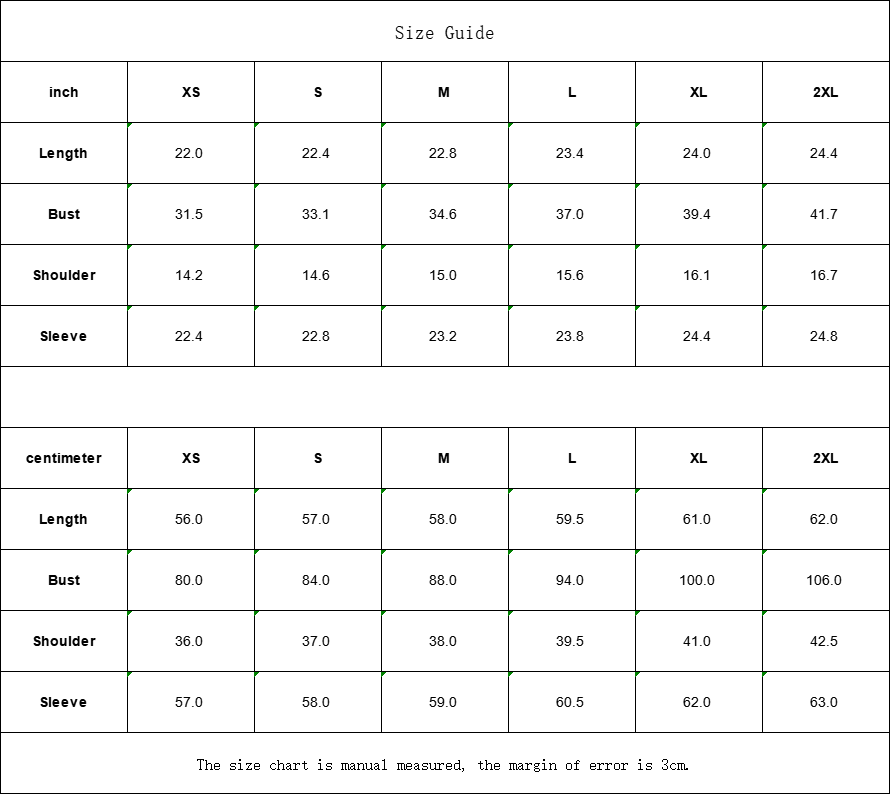 T-shirt en maille pour femme avec une goule et une tronçonneuse