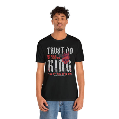 Trust No King w skull ᚾ THE OFFBEAT RUNARS CO. Unisex Jersey Short Sleeve Tee