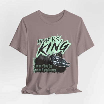 Trust No King ᚾ THE OFFBEAT RUNARS CO. Unisex Jersey Short Sleeve Tee