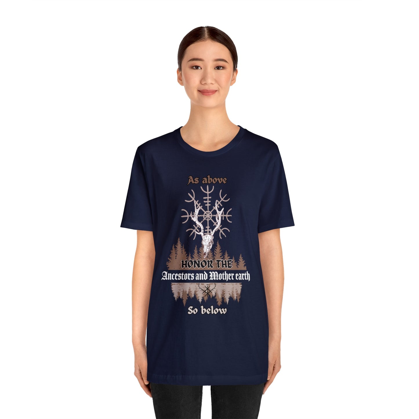 Honorez les ancêtres et la Terre Mère ᚾ THE OFFBEAT RUNARS Unisex Jersey Short Sleeve Tee