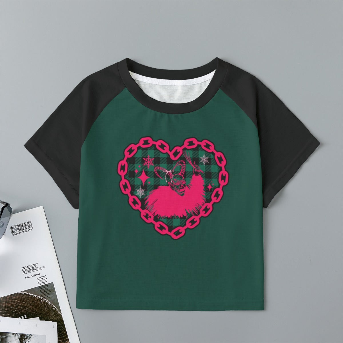 Krampus' baddie Women's cropped Raglan Tee (Eco-friendly)