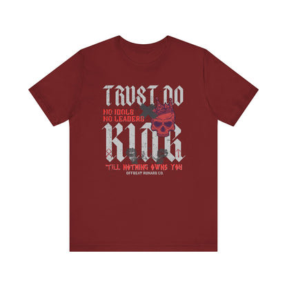 Trust No King w skull ᚾ THE OFFBEAT RUNARS CO. Unisex Jersey Short Sleeve Tee