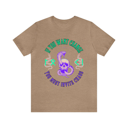 Si quieres un cambio, debes invitar al caos Purple Mint ᚾ THE OFFBEAT RUNARS CO. Camiseta de manga corta unisex Jersey