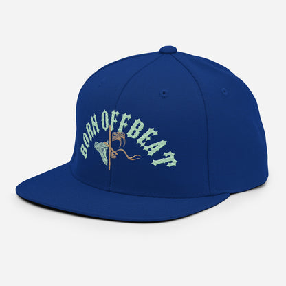 Chapeau Snapback né décalé