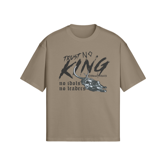 Trust No King Boxy T-shirt