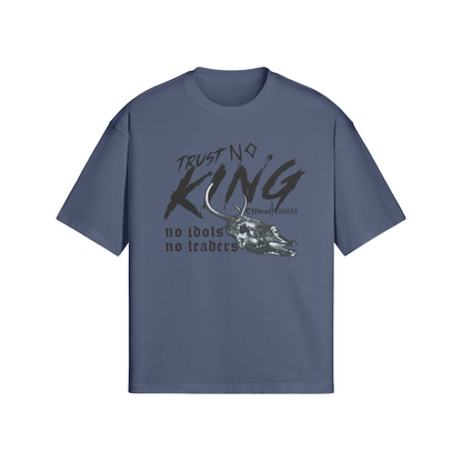 Trust No King Boxy T-shirt